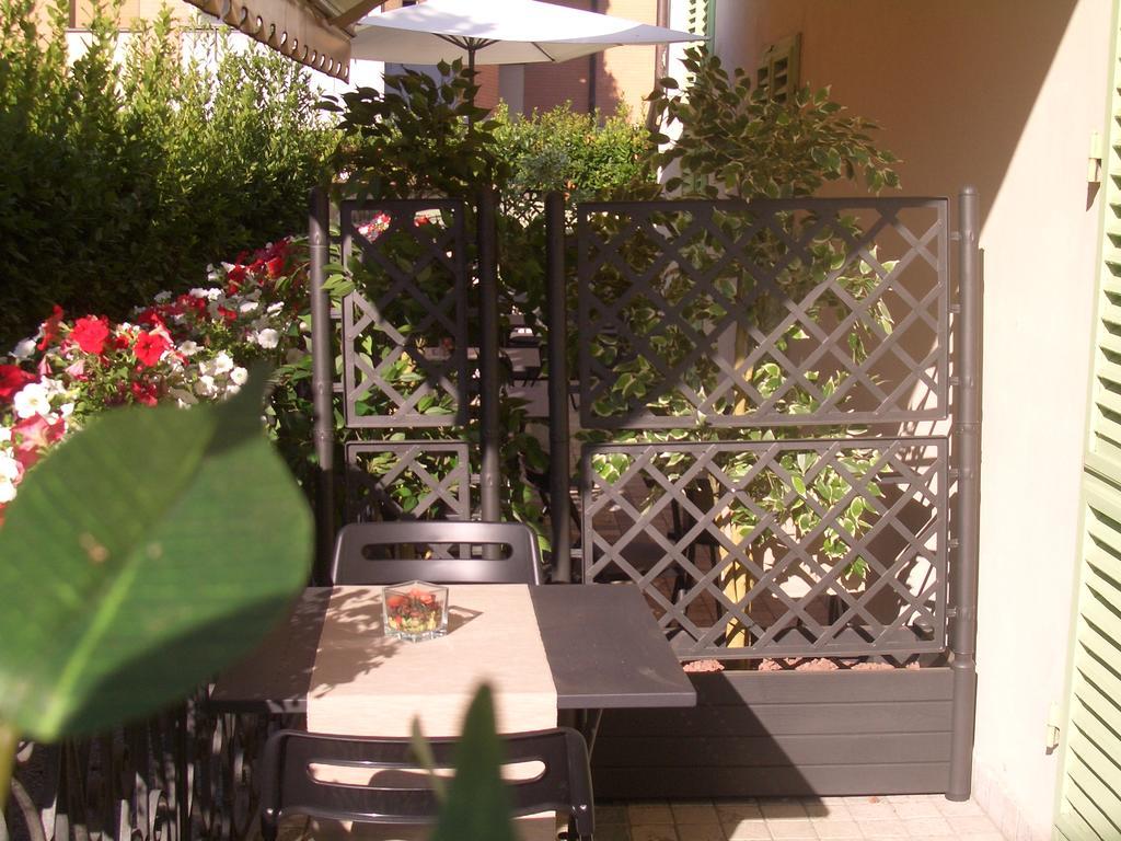 Bed and Breakfast Lucca Relais Екстер'єр фото